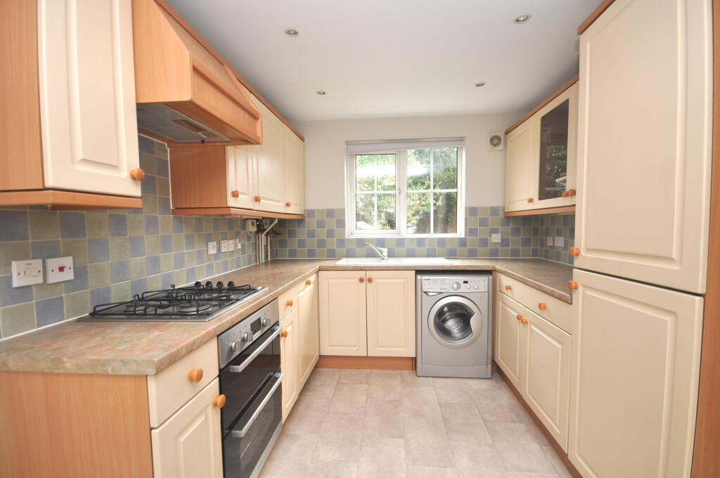 Kitchen Area.JPG