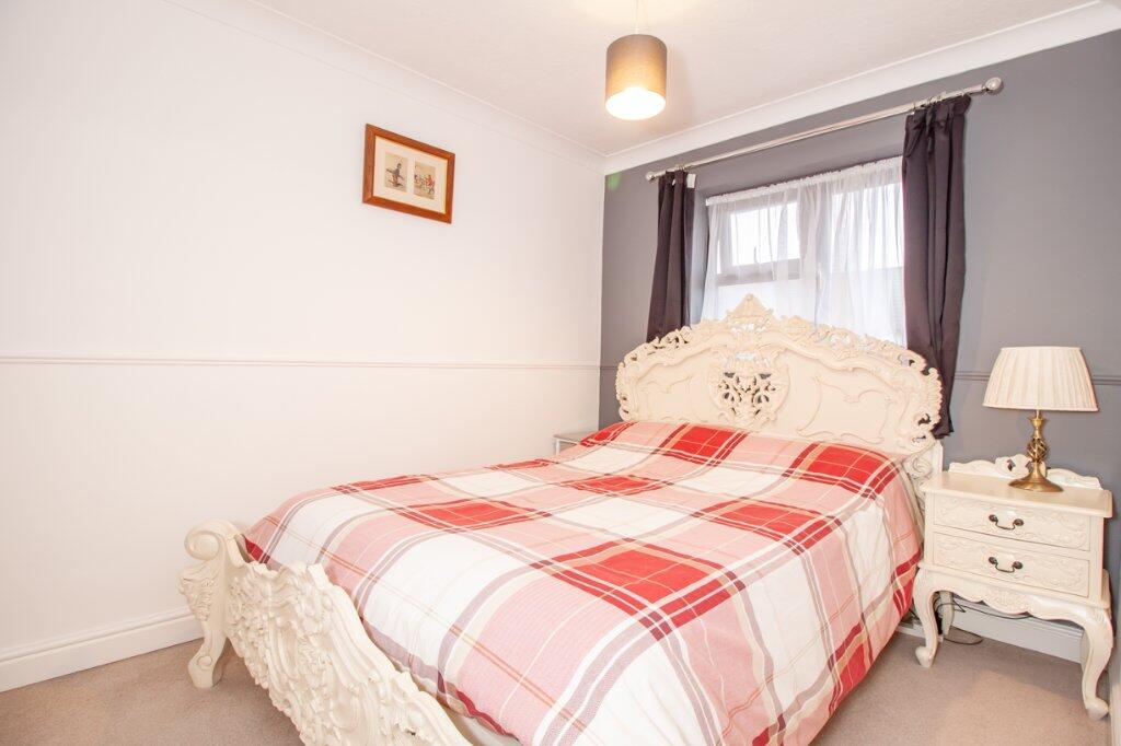 romrps-HUB200142-Car