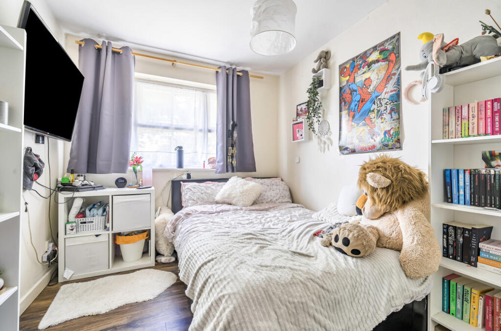 1347599-16-68b5b3...