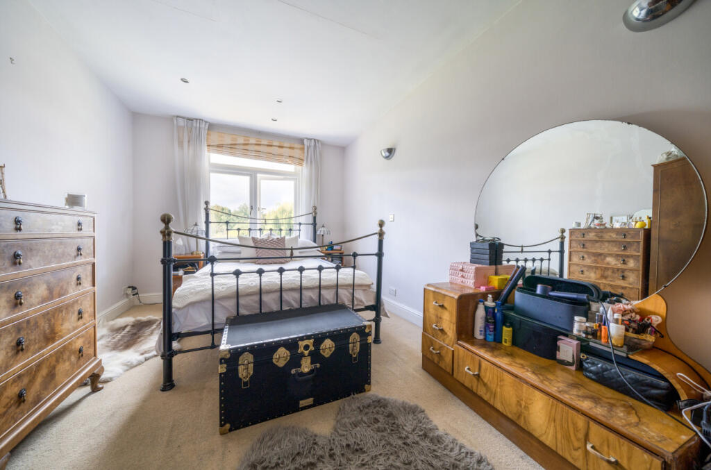 1354483-15-68c449...