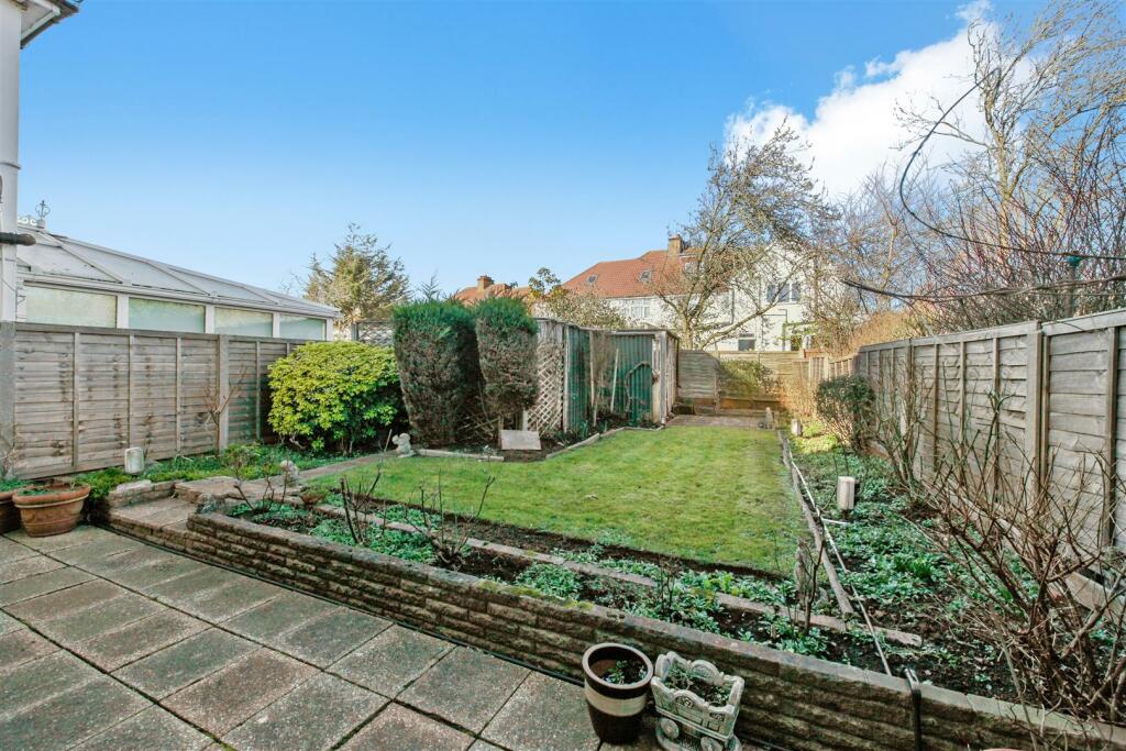 20 Stilecroft Gardens - AHNufKWOLfH4mVSs26qx.jpg