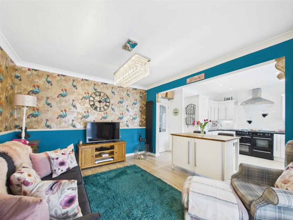 Kitchen/Dining/Lounge