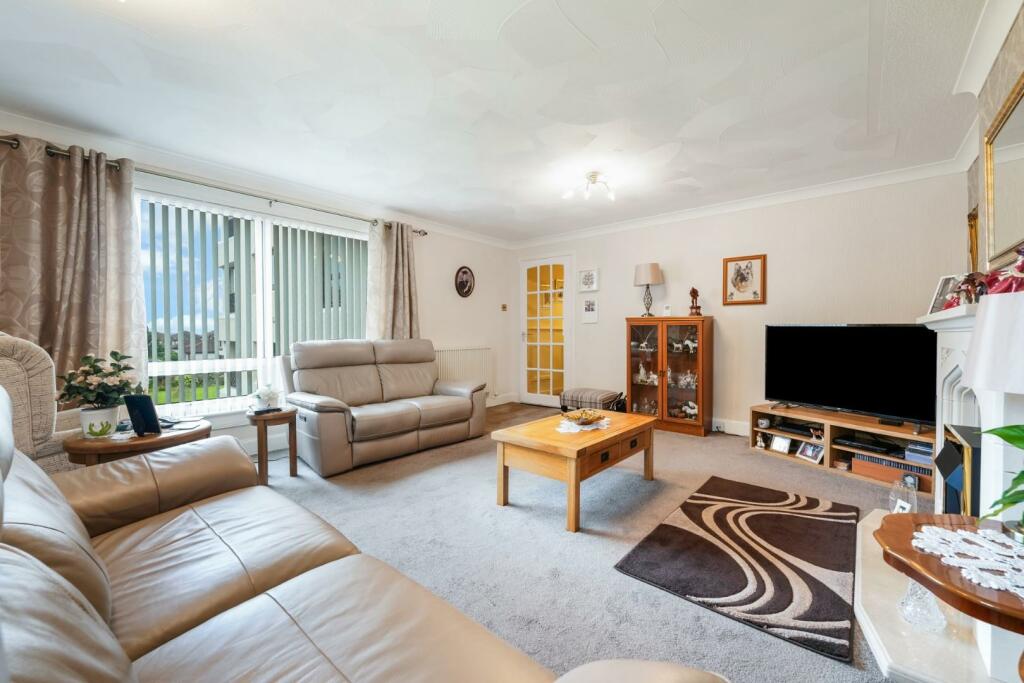 1d kirklands, largs 00010.jpg