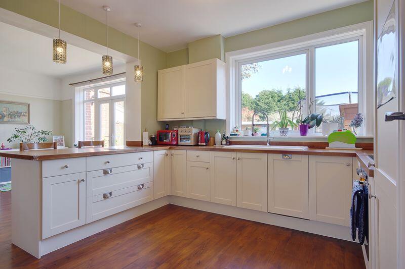 Open Plan Kitchen/Breakfast/Diner