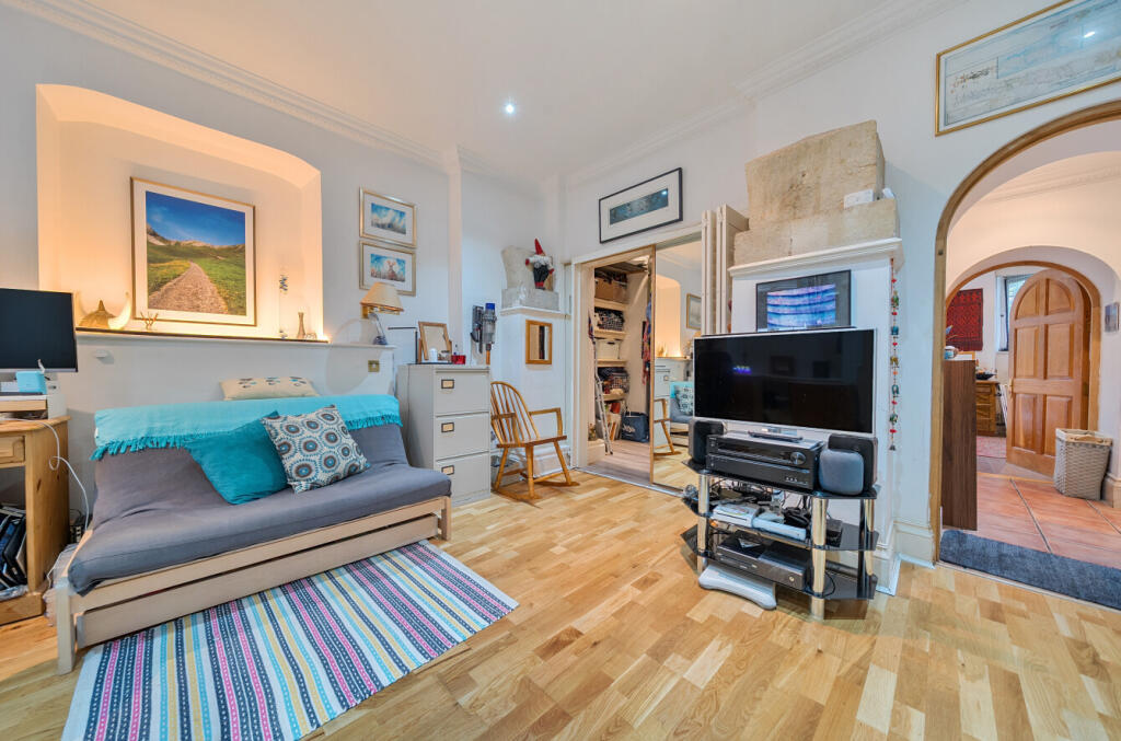 1348897-12-68cadd...