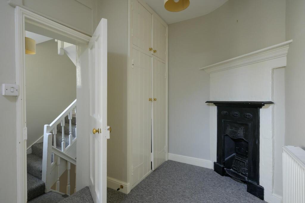 6 Beauford Square-23.jpg