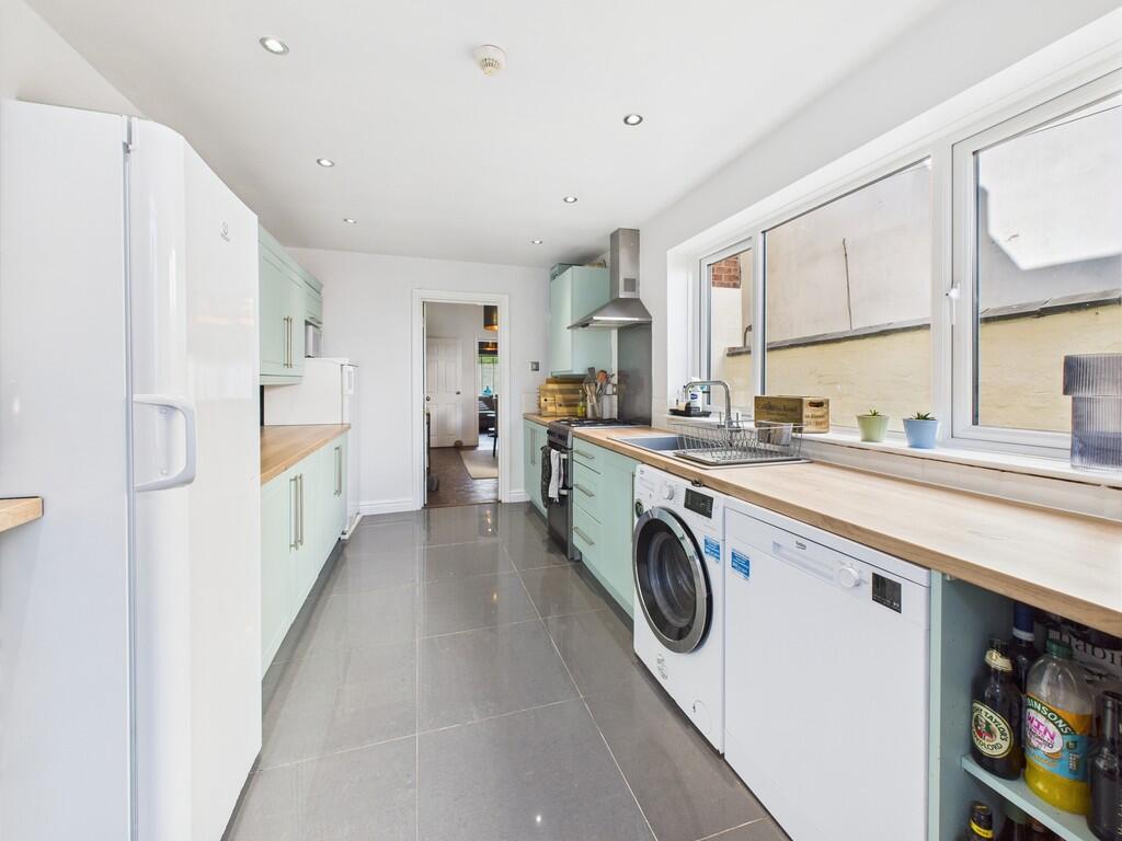 CAM02854G0-PR0403...