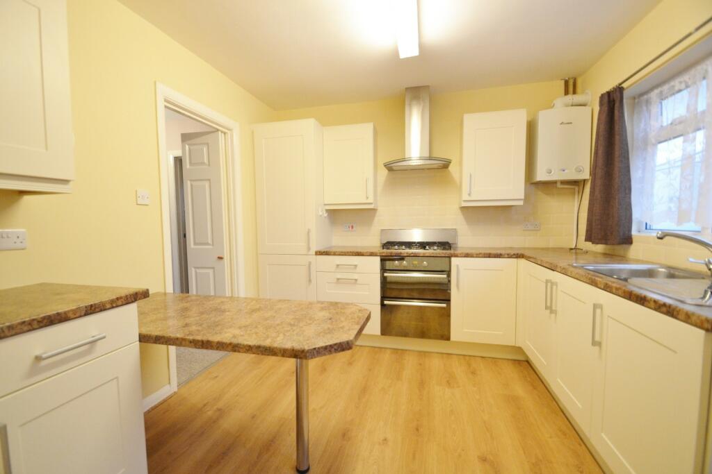 Kitchen/Breakfast Ro