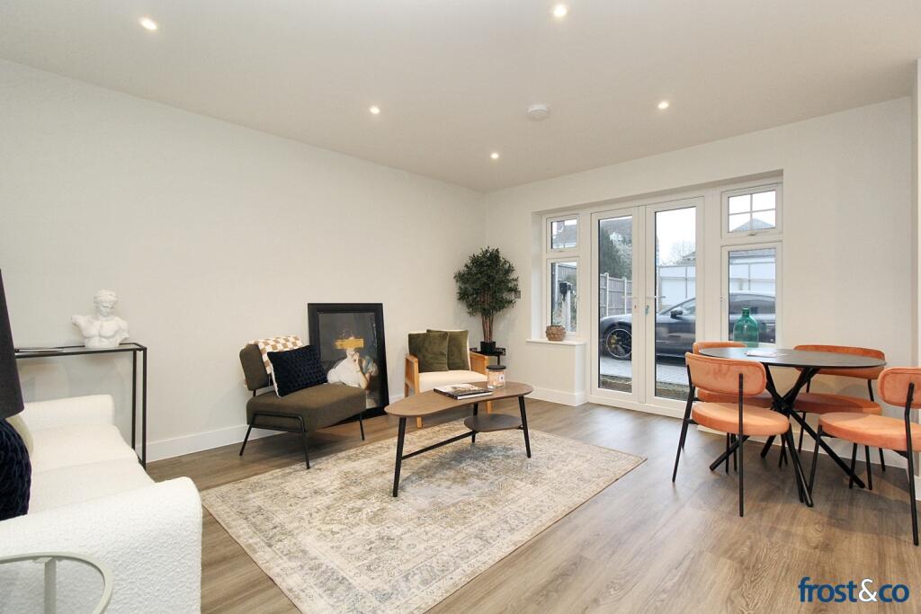 Lounge to Patio