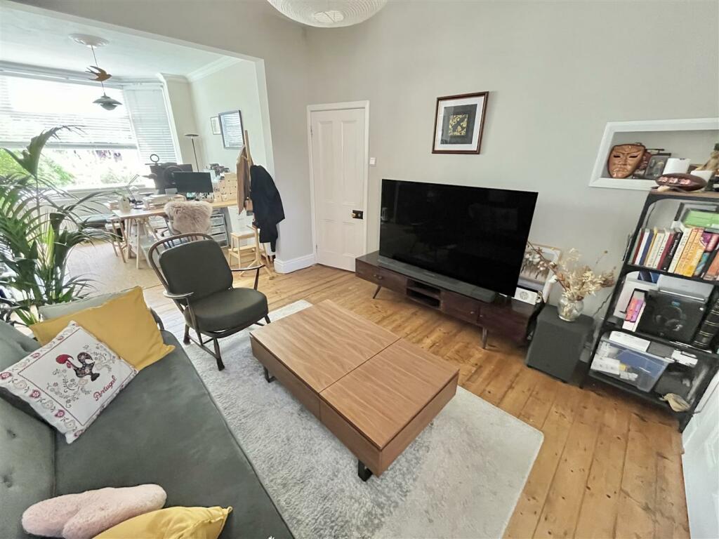 Dining Room Aspect 4