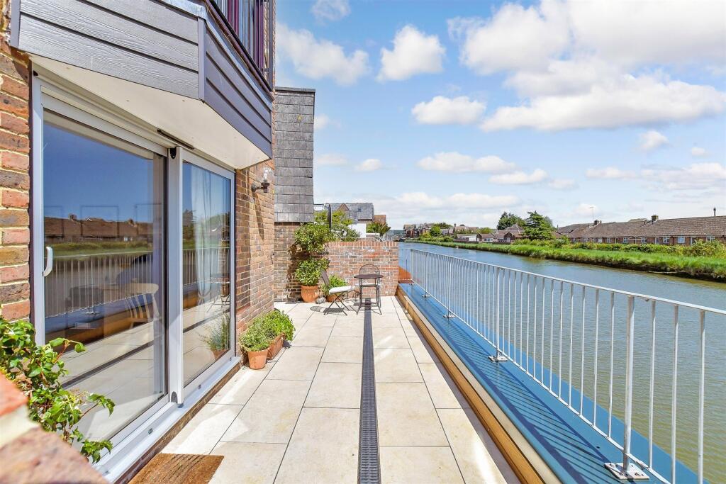 Balcony / Terrace