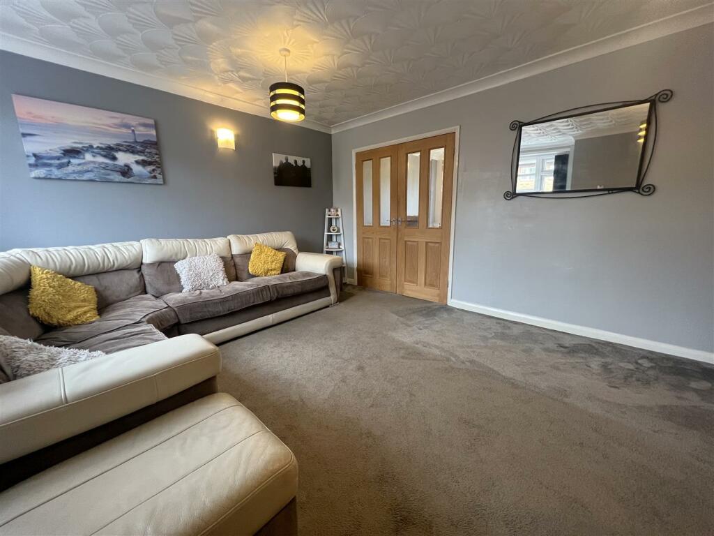 Living Room B.JPG
