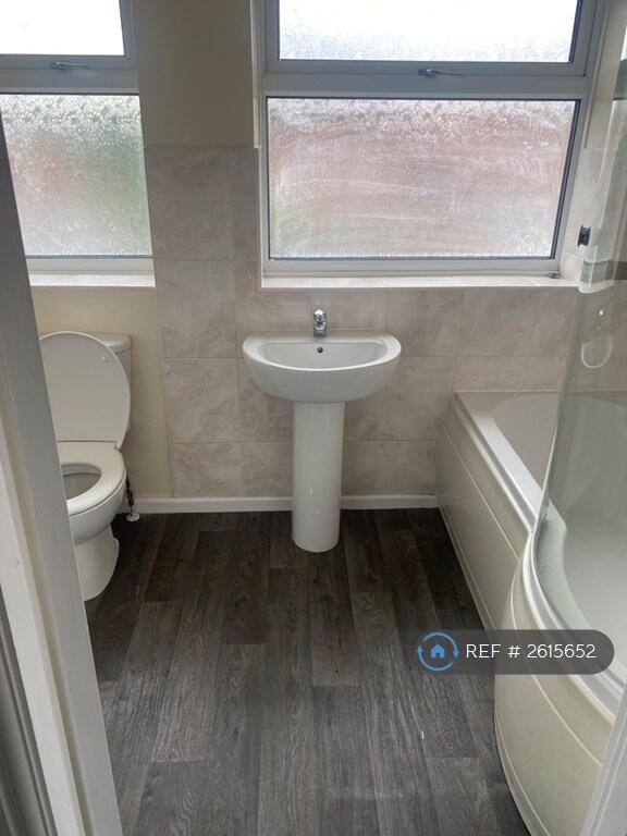 Main Bathroom