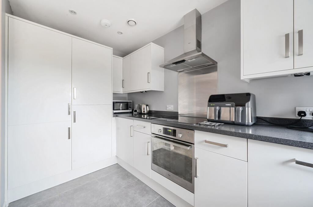 1341637-3-68a5921...