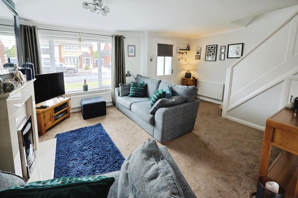 pbox-living_room-325348.JPG