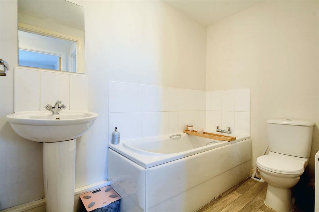 Bathroom.jpeg