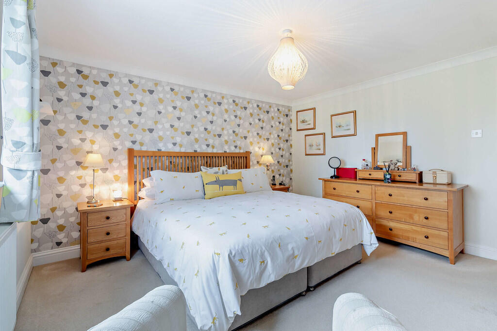 8657340-interior2...