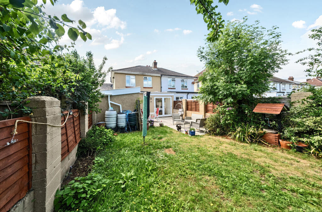 1300993-15-683732...