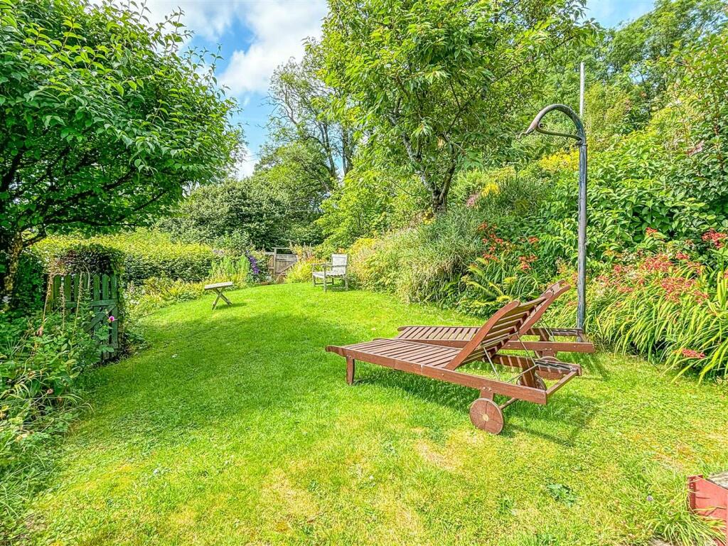 Garden-2.jpg