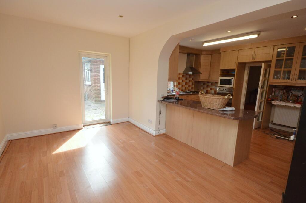 Kitchen/Dining Room Extra Photo