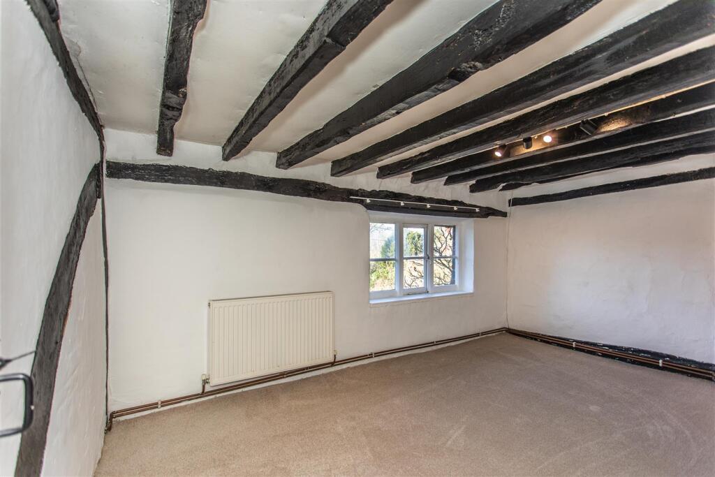 Thatch Cottage41.jpg