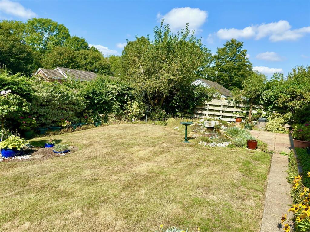 GARDEN.jpg