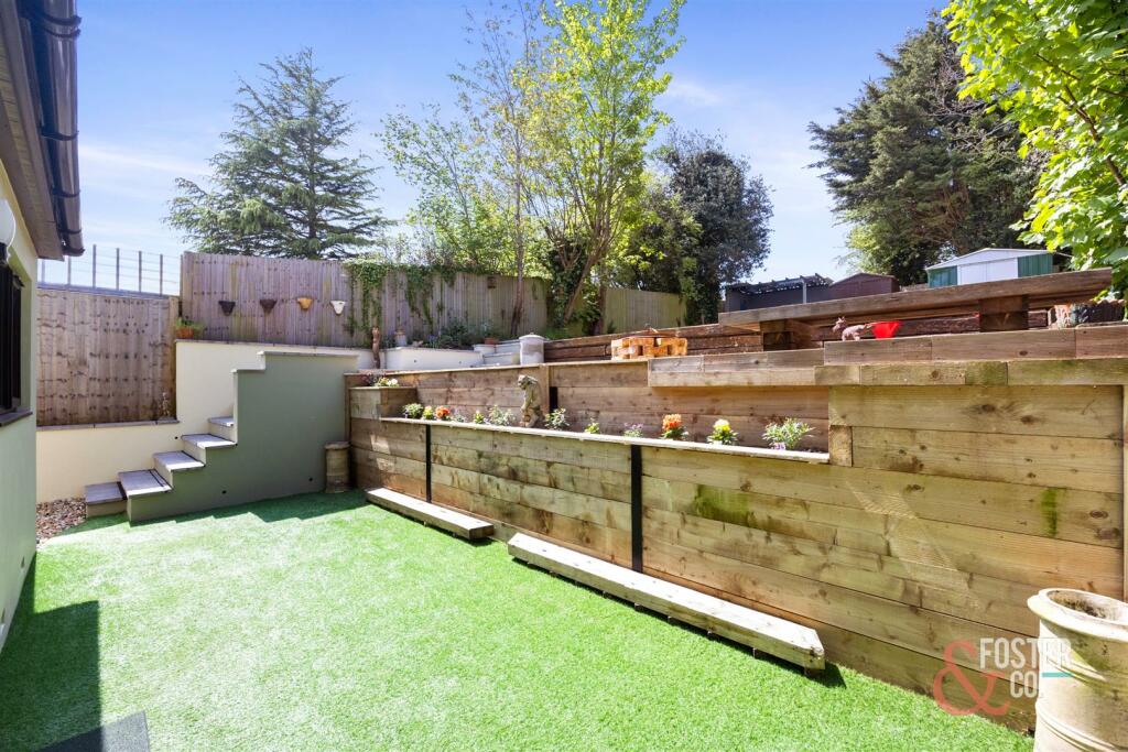 Gableson Ave 15-026.jpg