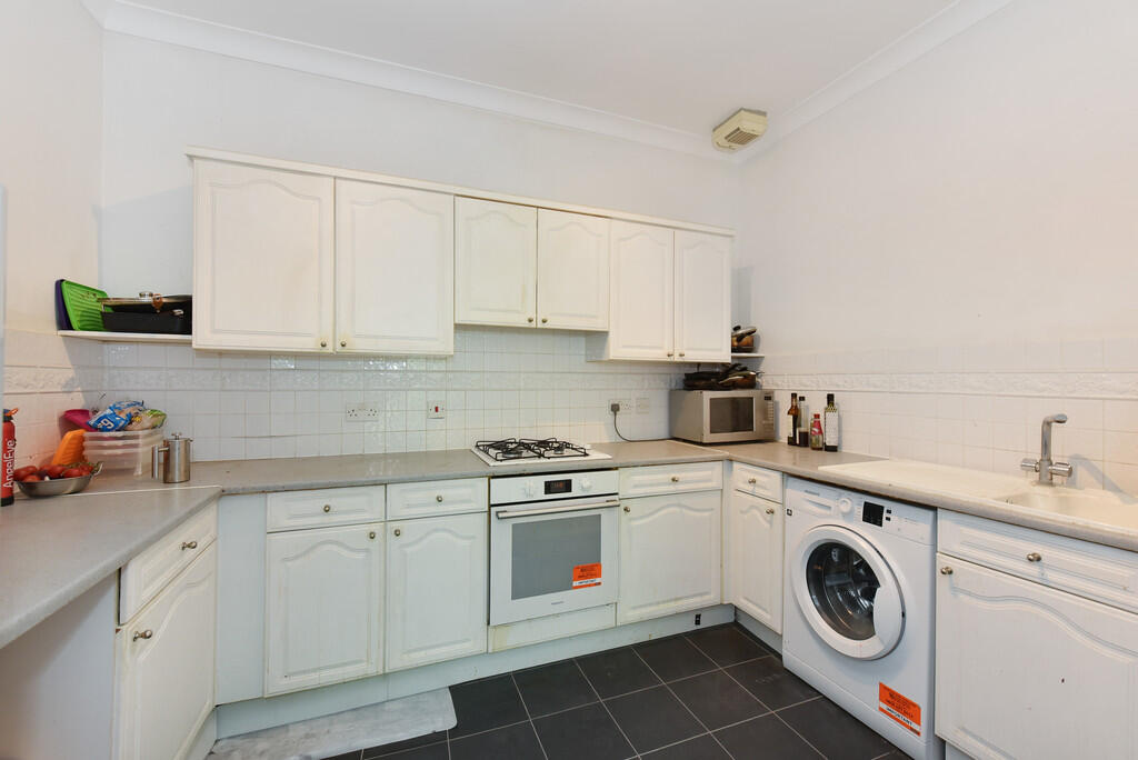 Flat 50 Empire Wh...