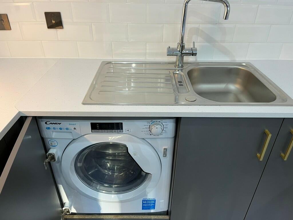 WASHER/DRYER