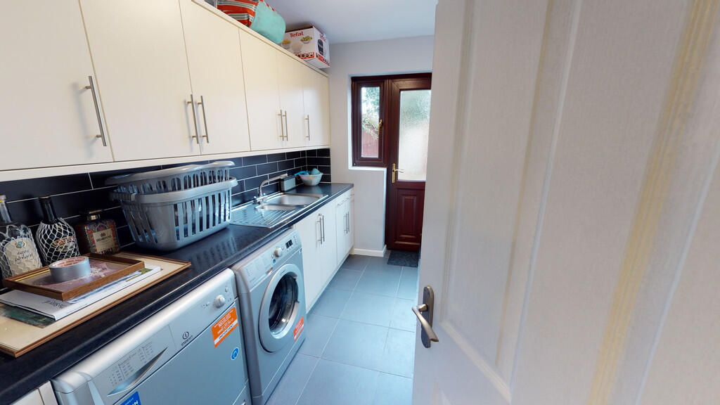 1211-62-Cl-Av-111...