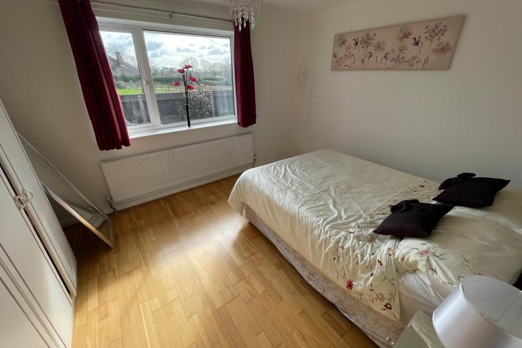 10- Bedroom