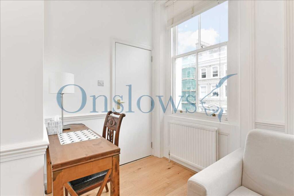 Studio Room