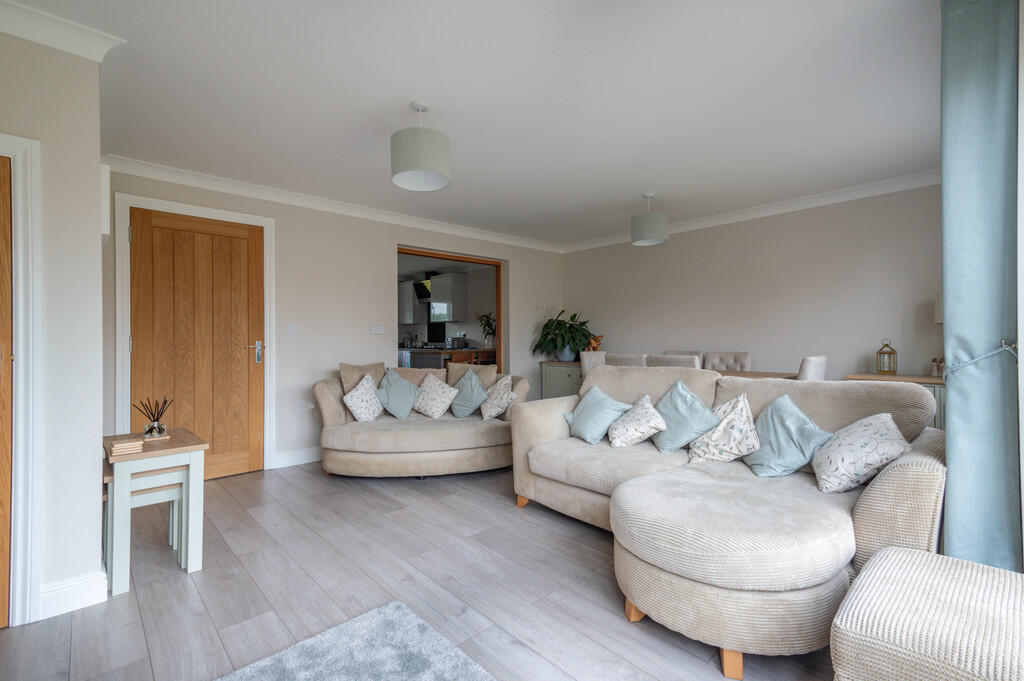 45 Mildenhall Roa...