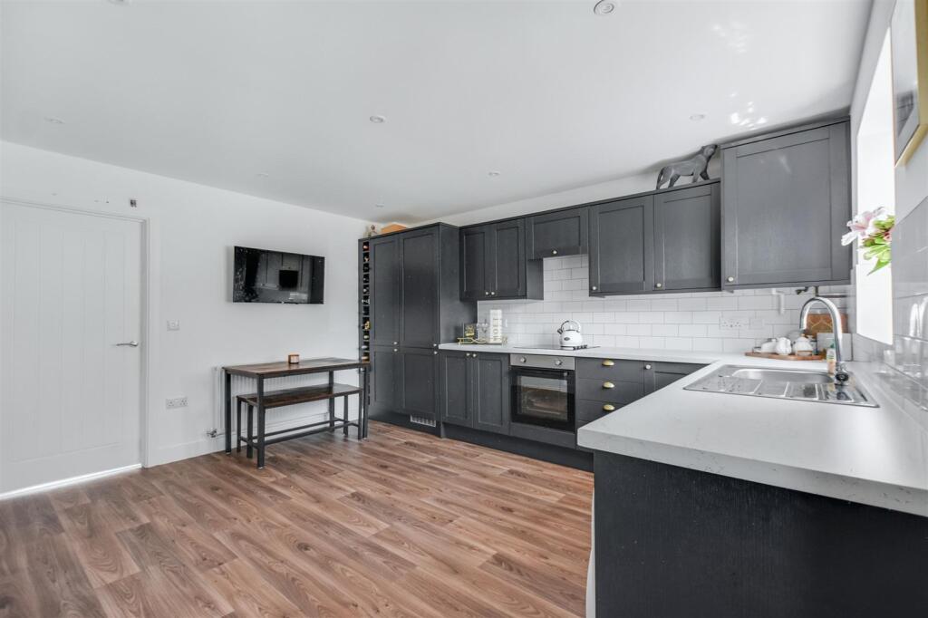 Kitchen Diner_1.jpeg