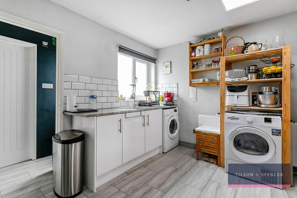 1209202511_TILS_3...