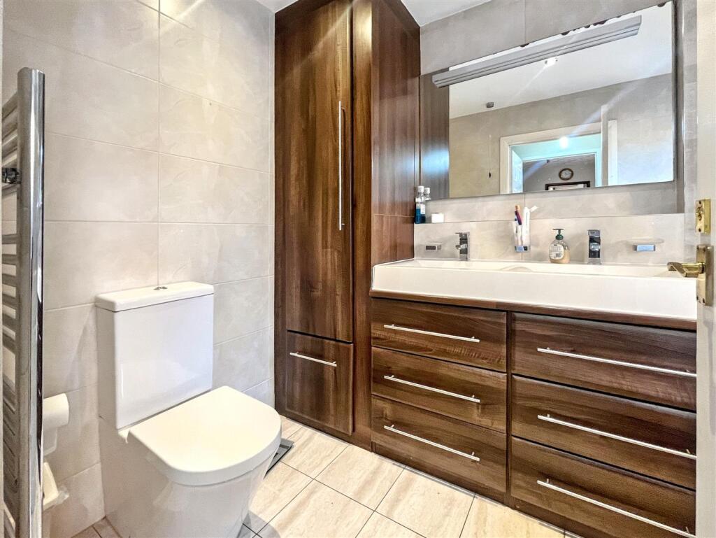 Ground Floor Bathroom