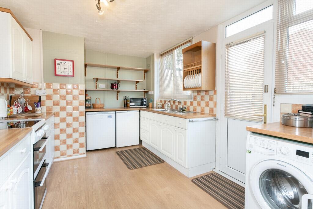 Kitchen/breakfast rm