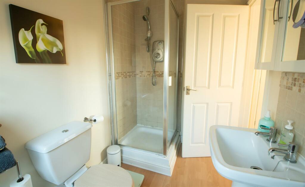 Primary En-Suite