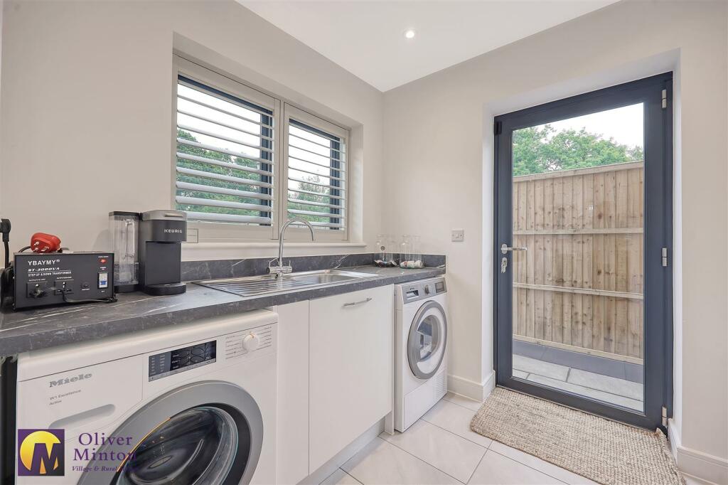 img_9967_10 copy.jpg