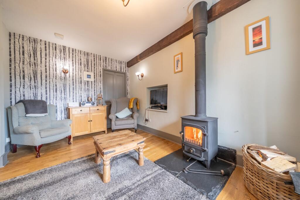 Opening plan living area