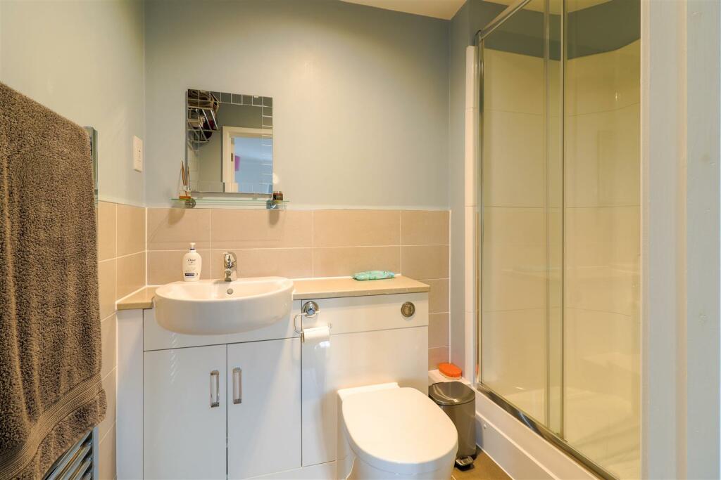 ENSUITE