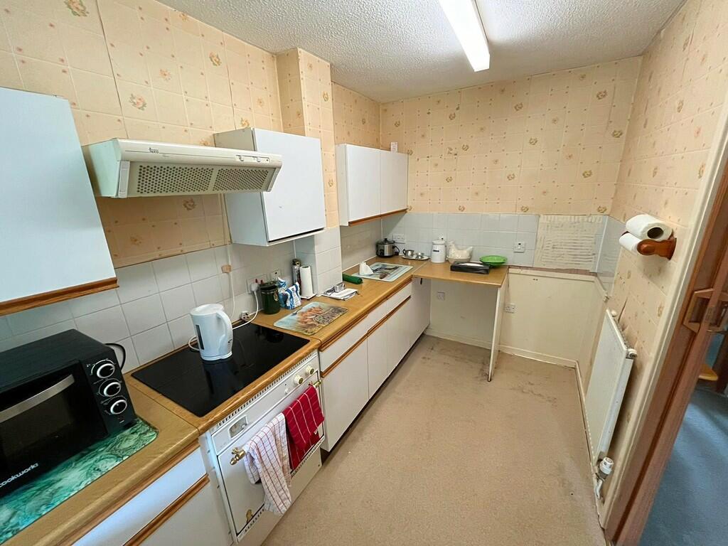Kitchen from wind...