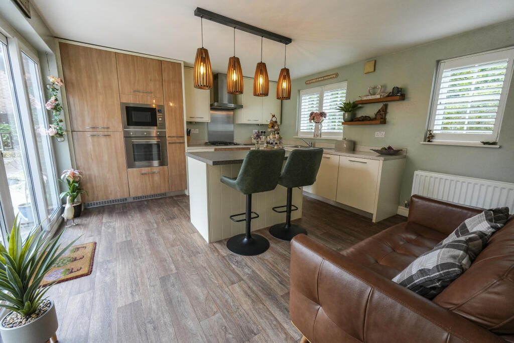 Kitchen/Breakfast Room