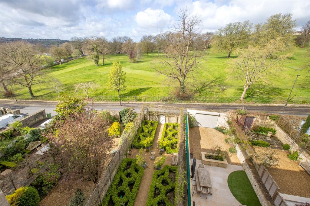 West Facing Garden