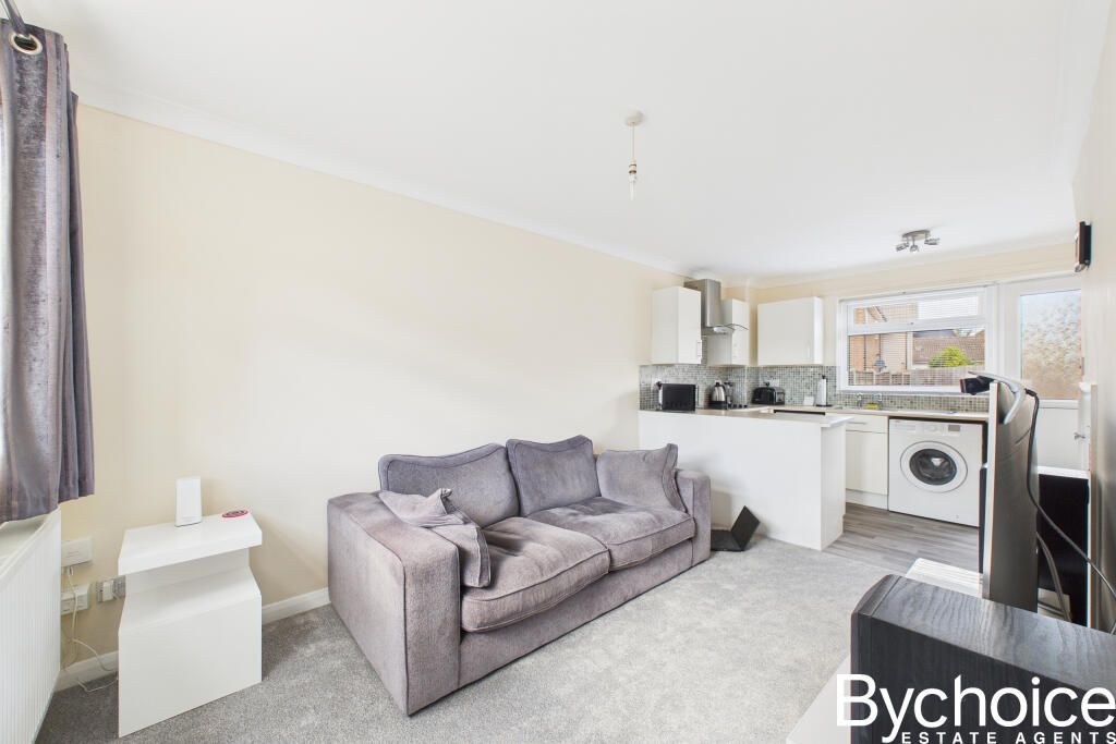 CAM05454G0-PR0053-STILL007