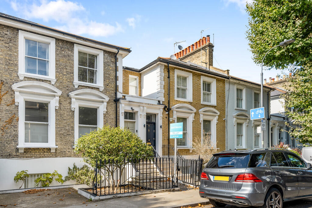 4 Walham Grove, S...