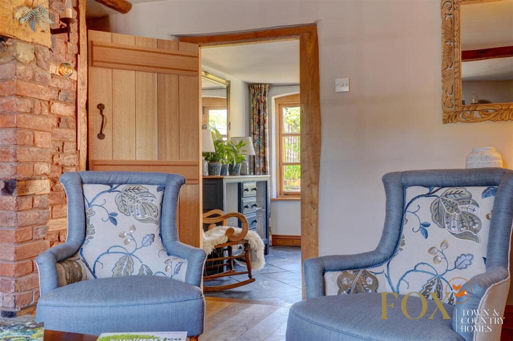 Folly Cottage (9).jpg