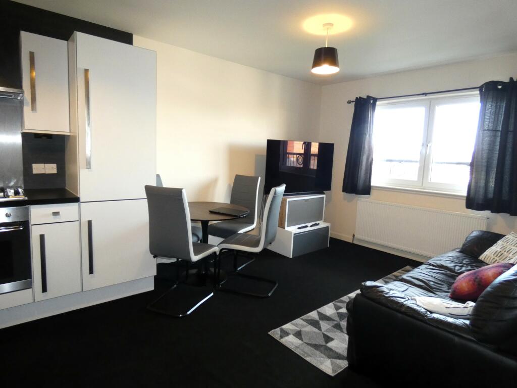 LOUNGE A.JPG