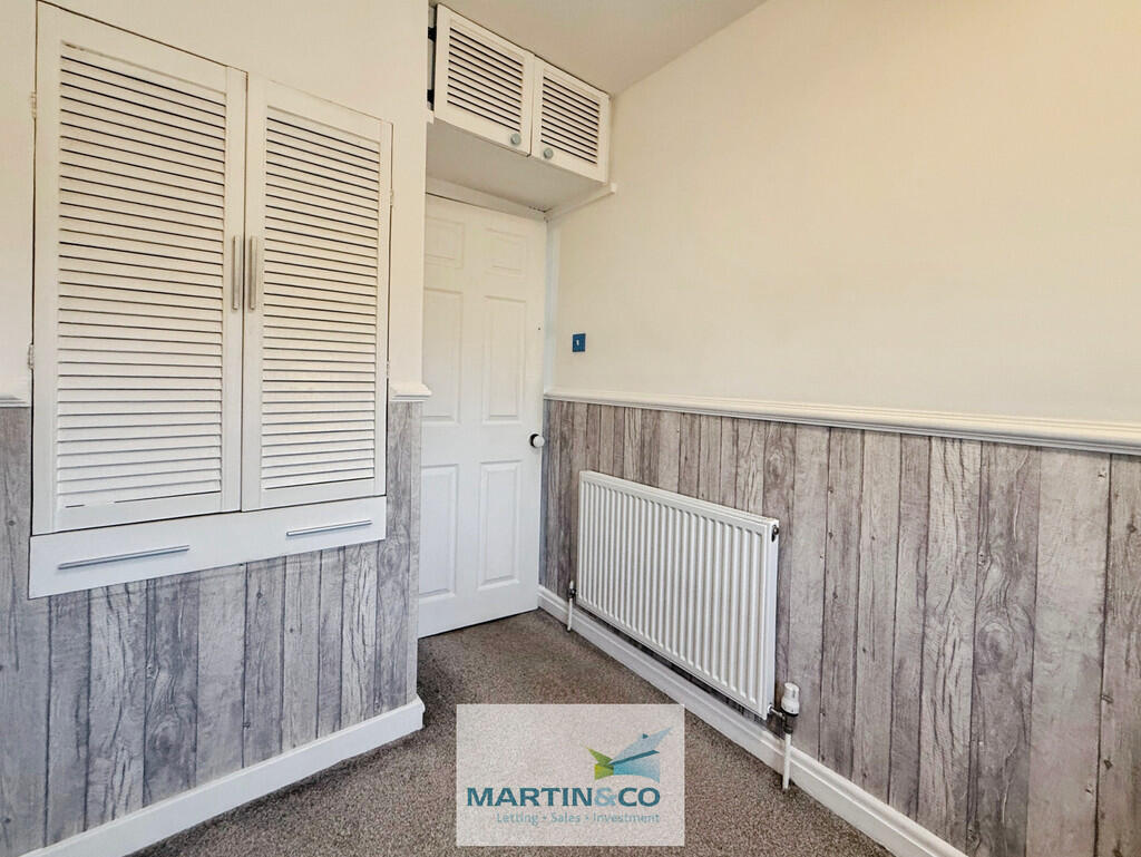 07e42ff3--4393-8C...