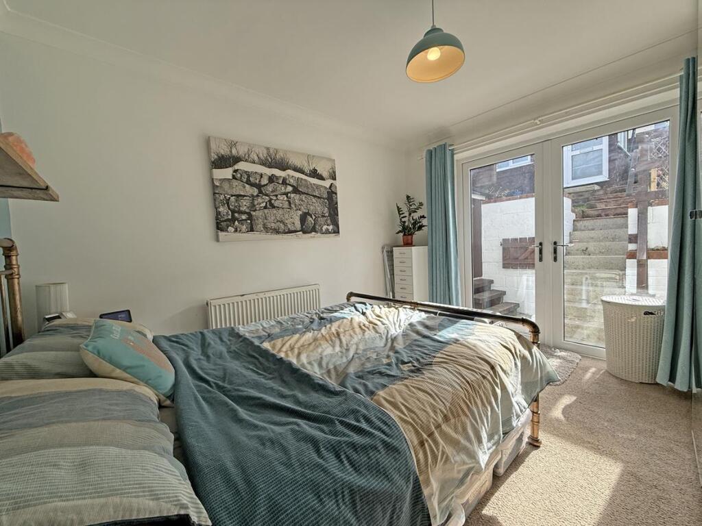 Belle Vue Avenue 9 - Bed 2.jpg